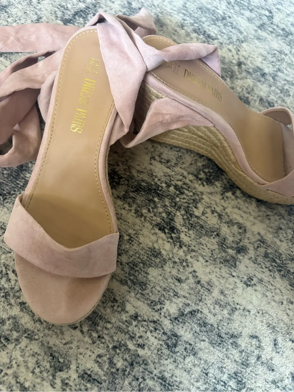 Espadrille wedge with pink ties